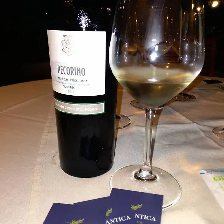 Country House Corte Antica * 阿布鲁齐的罗塞托